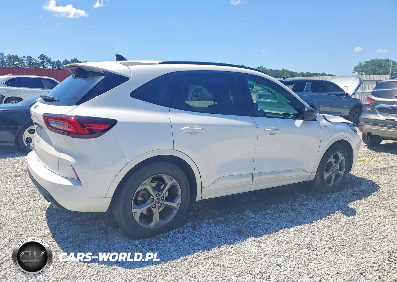 2023 Ford Escape St Line VIN:1FMCU0MN2PUA09143 - 3