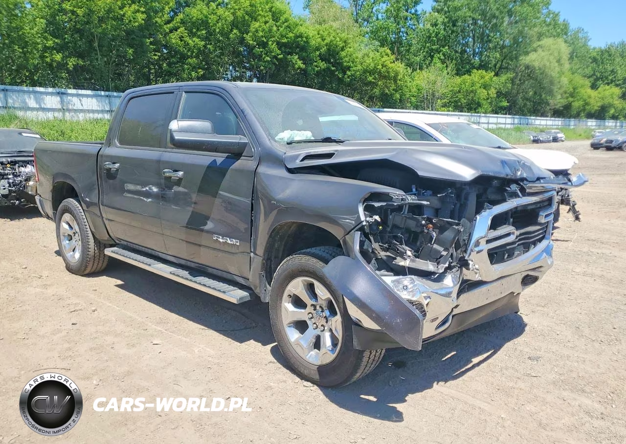 2019 Ram 1500 Big Horn VIN:1C6SRFFT0KN565686 - 4