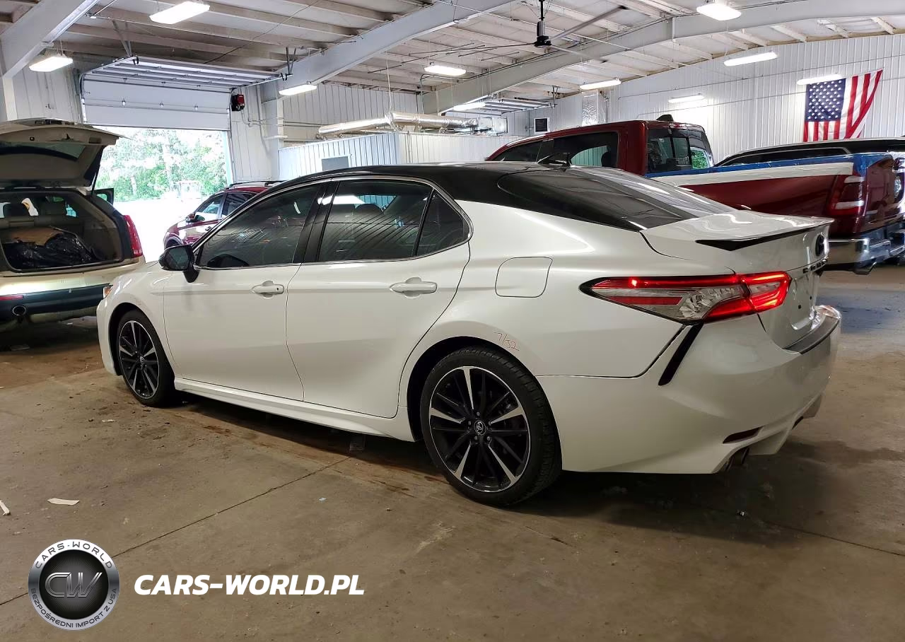 2019 Toyota Camry Xse VIN:4T1B61HK0KU752050 - 2