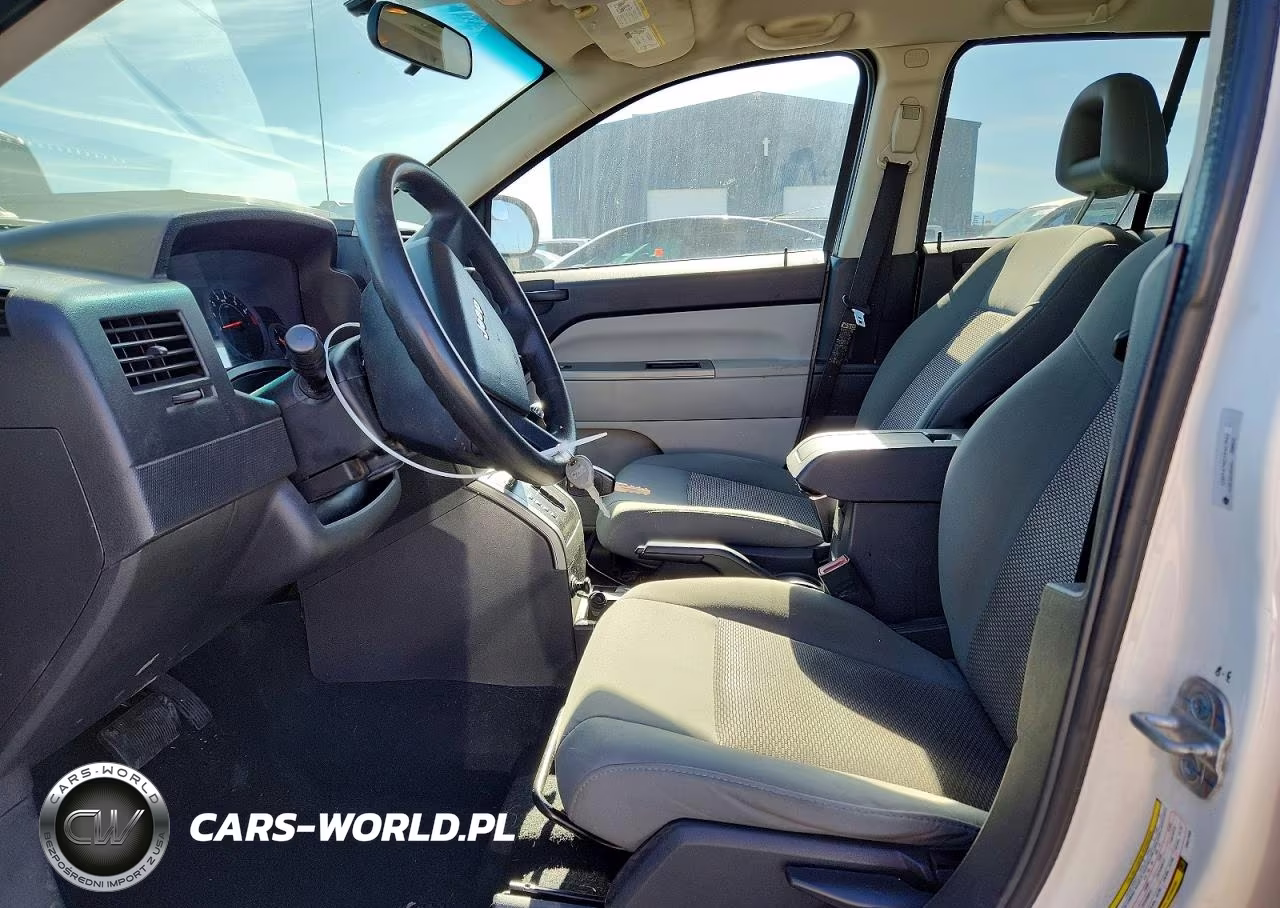 2007 Jeep Compass VIN:1J8FF47W27D427993 - 7