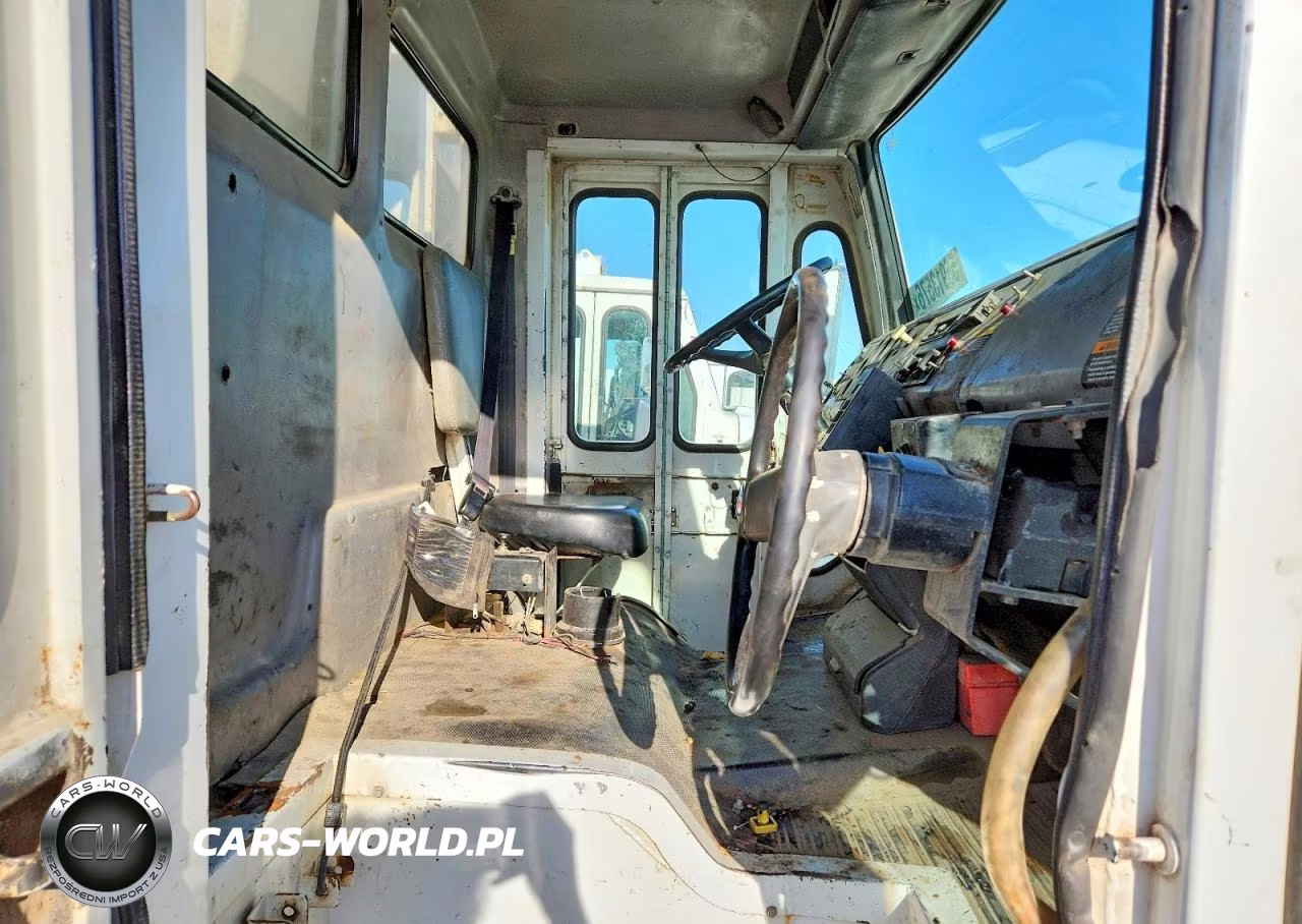 1998 Freightliner Fl70 Refuse Truck VIN:1FV6HLBB9WH888104 - 10