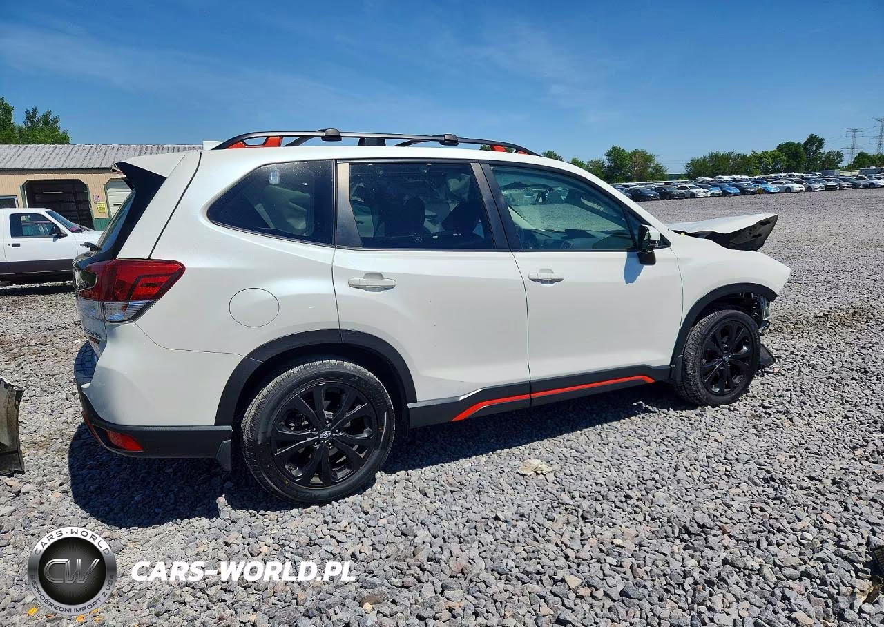 2019 Subaru Forester Sport VIN:JF2SKAPC3KH517839 - 3