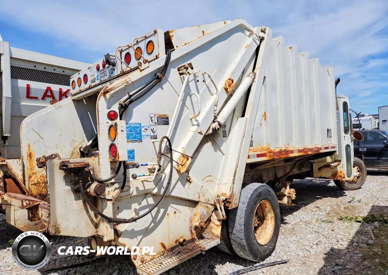 1998 International 4900 Refuse Truck VIN:1HTSHAAR4WH533356 - 4