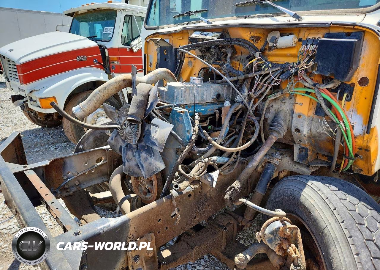 1998 International 4900 Refuse Truck VIN:1HTSHAAR4WH533356 - 7