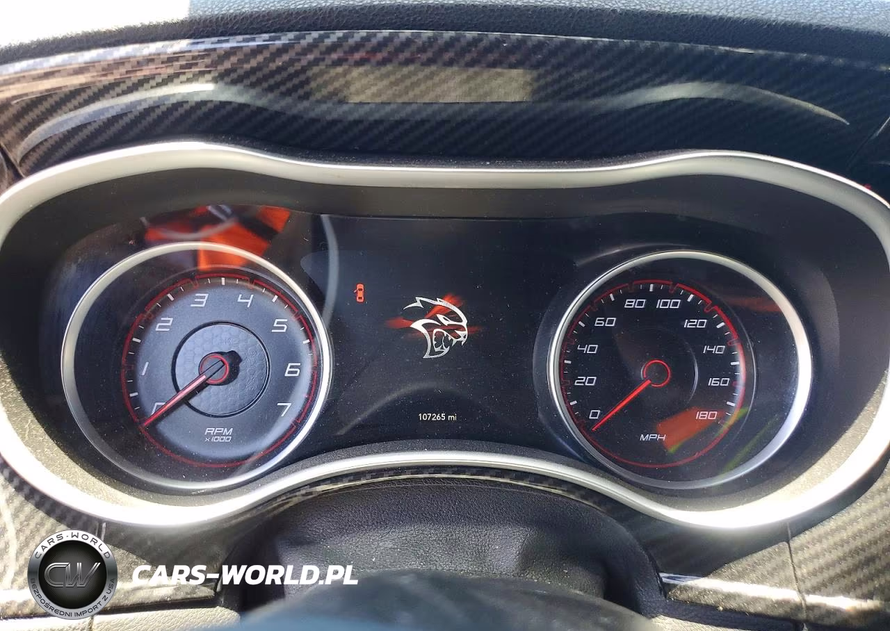2018 Dodge Charger R VIN:2C3CDXGJ8JH290515 - 9