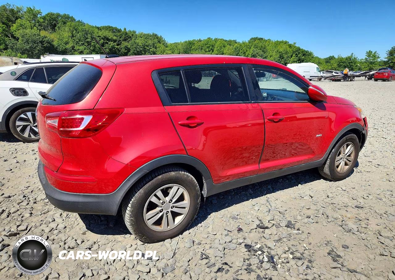 2011 Kia Sportage Lx VIN:KNDPBCA27B7093832 - 3