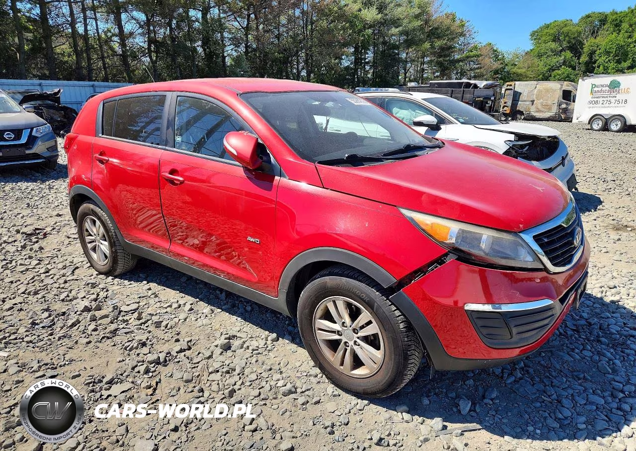 2011 Kia Sportage Lx VIN:KNDPBCA27B7093832 - 4