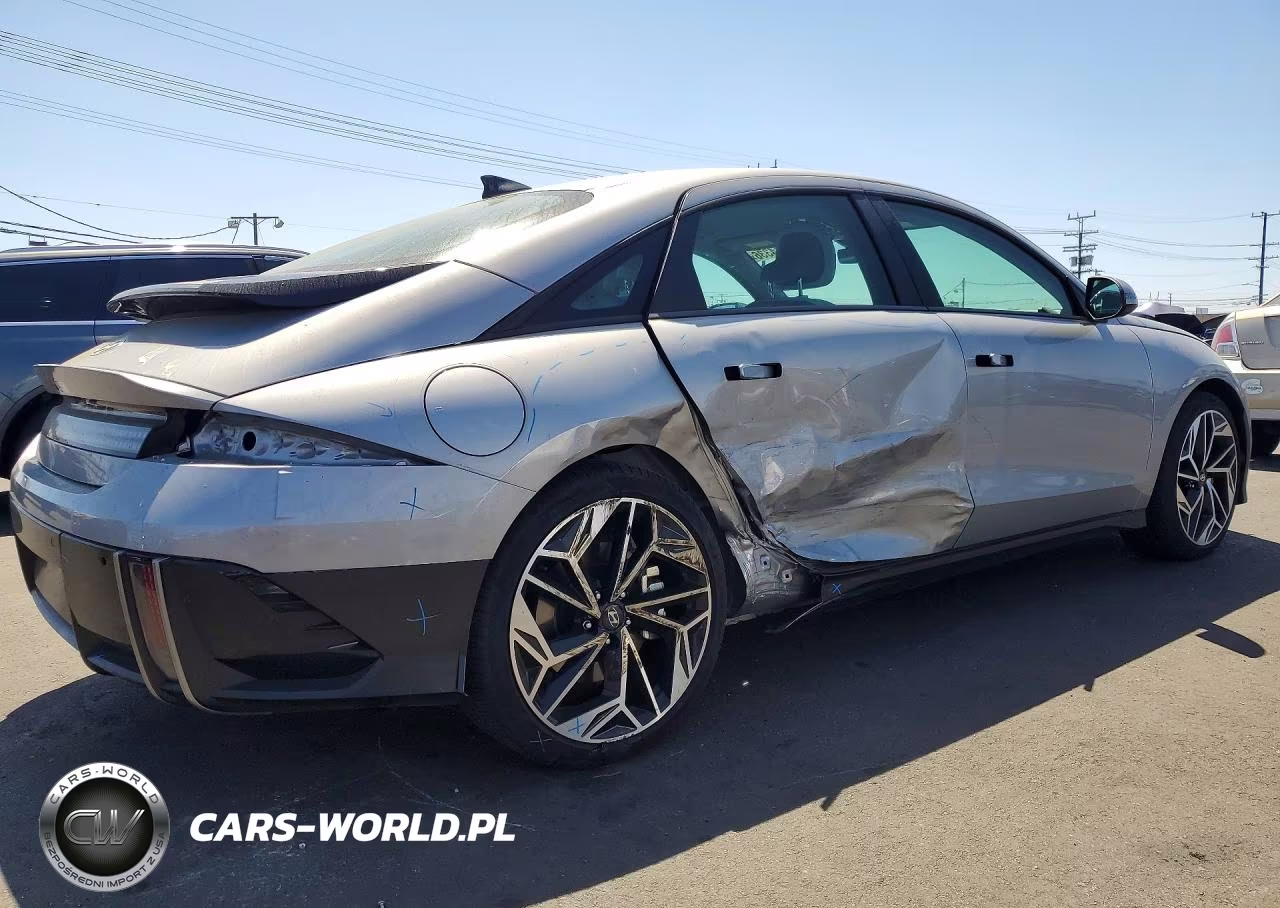2025 Hyundai Ioniq 6 Sel VIN:KMHM34AA9SA087980 - 3