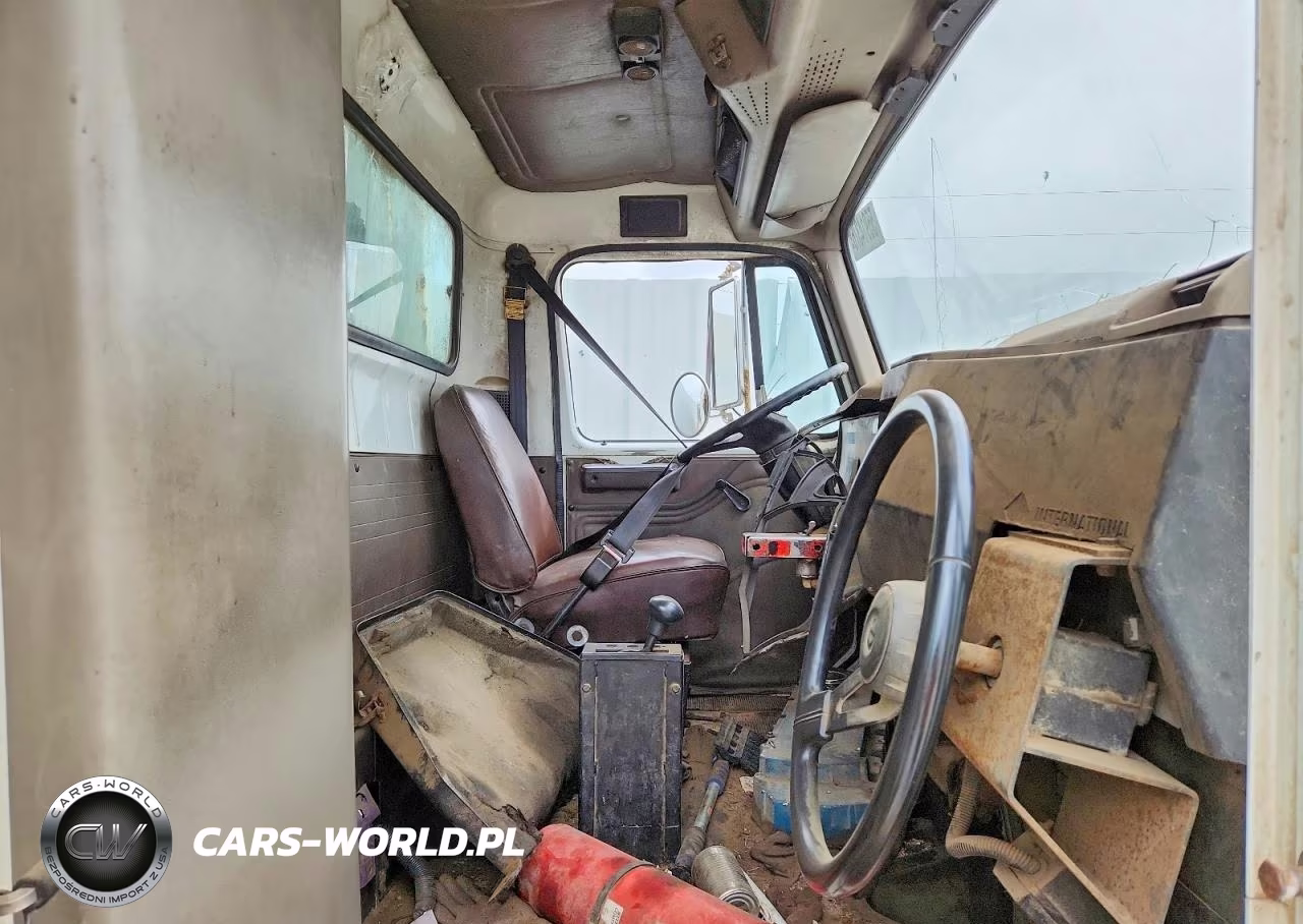 2000 International 4900 Refuse Truck VIN:1HTSDAAR3YH230387 - 5