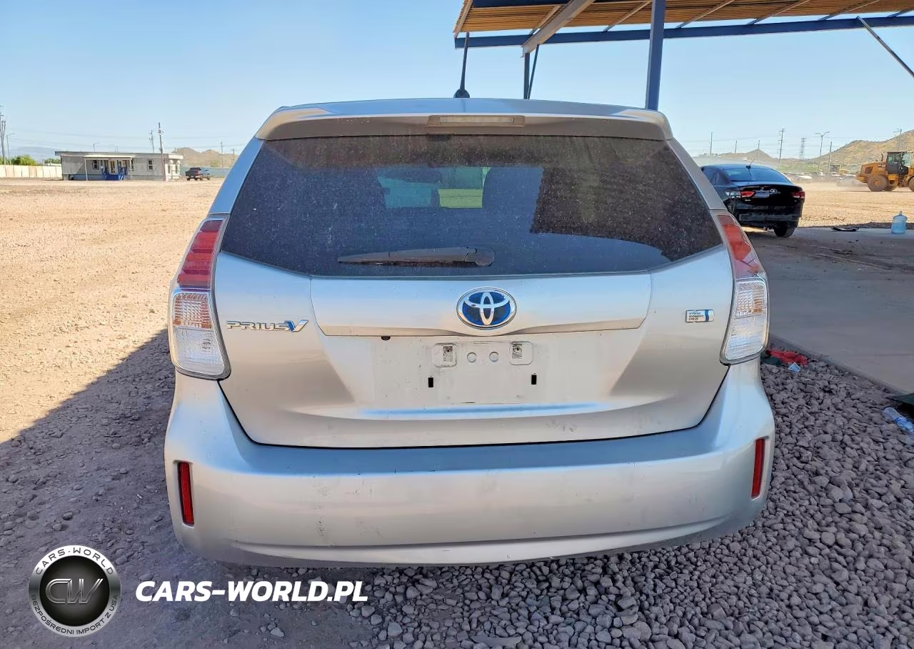 2017 Toyota Prius V Two VIN:JTDZN3EU8HJ071359 - 6