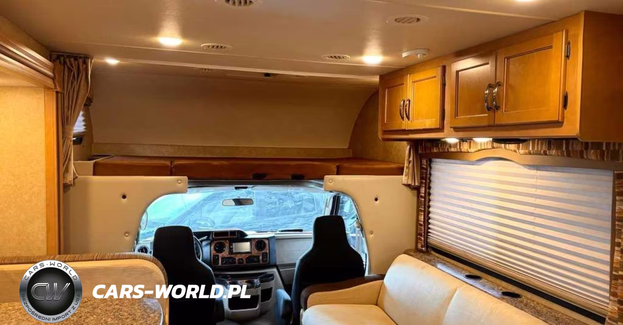 2016 Thor Motor Coach Chateau Camper VIN:1FDXE4FS5GDC19714 - 5