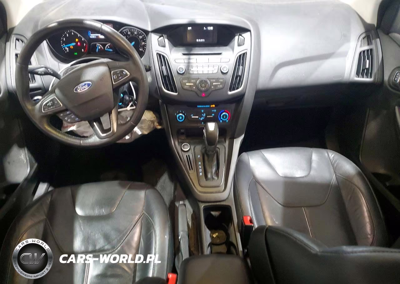 2016 Ford Focus Se VIN:1FADP3K28GL299572 - 8
