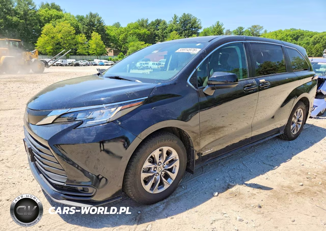 2021 Toyota Sienna Le