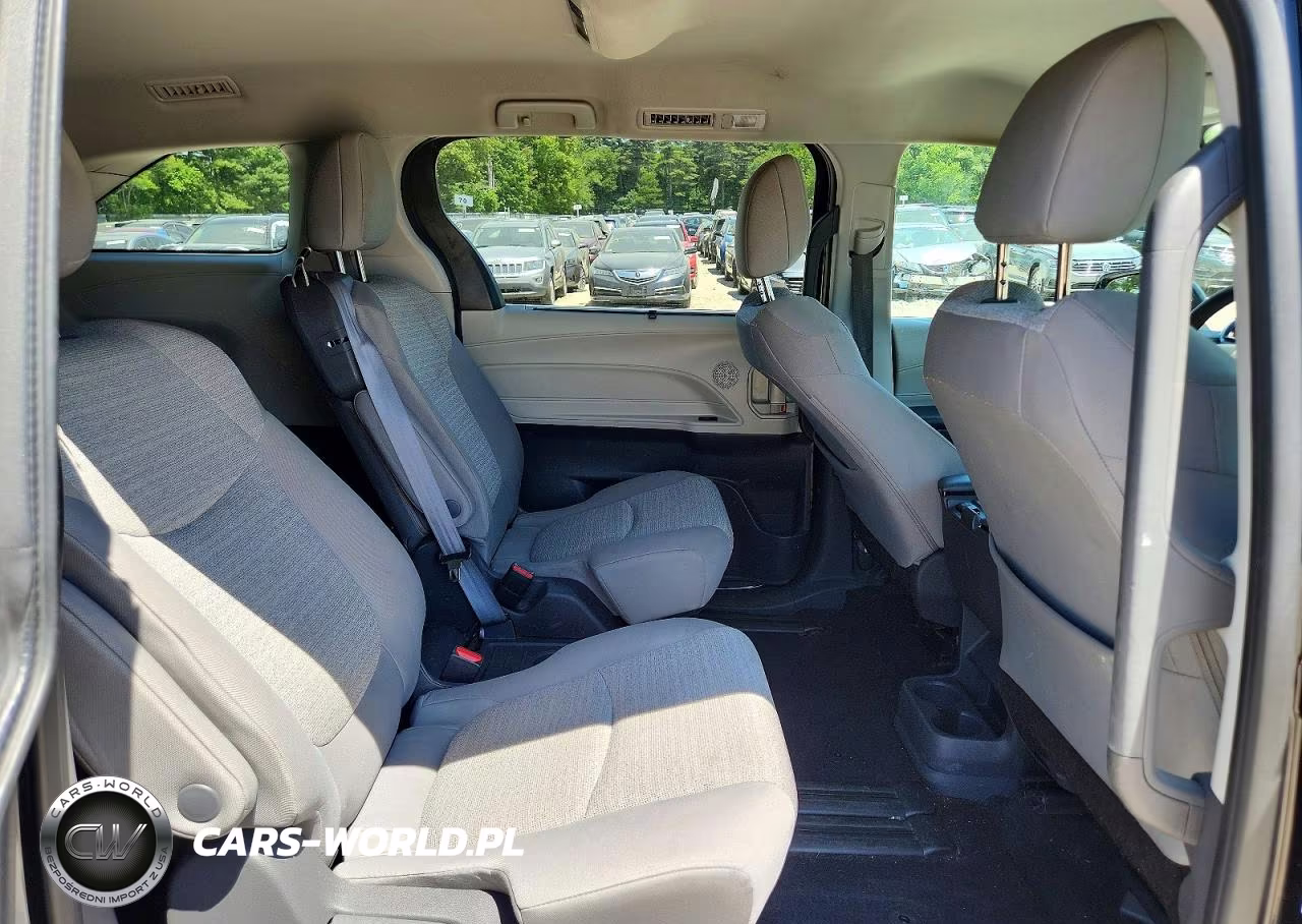 2021 Toyota Sienna Le VIN:5TDKRKEC0MS016795 - 11