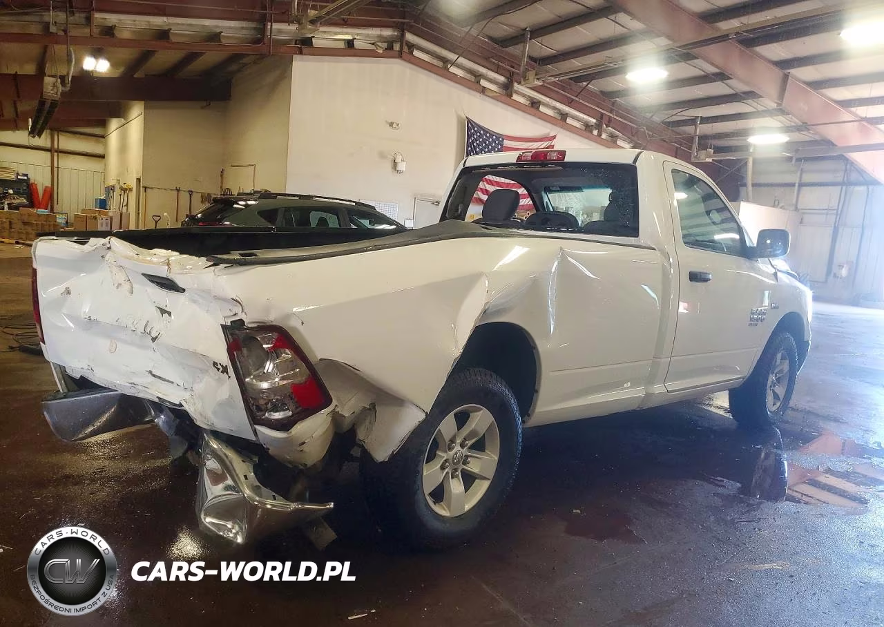 2019 Ram 1500 Classic Tradesman VIN:3C6JR7DT5KG503407 - 3