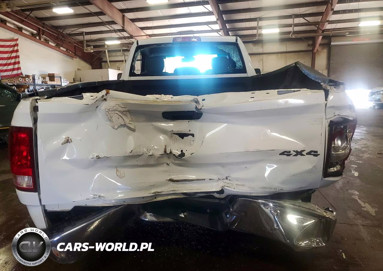 2019 Ram 1500 Classic Tradesman VIN:3C6JR7DT5KG503407 - 6