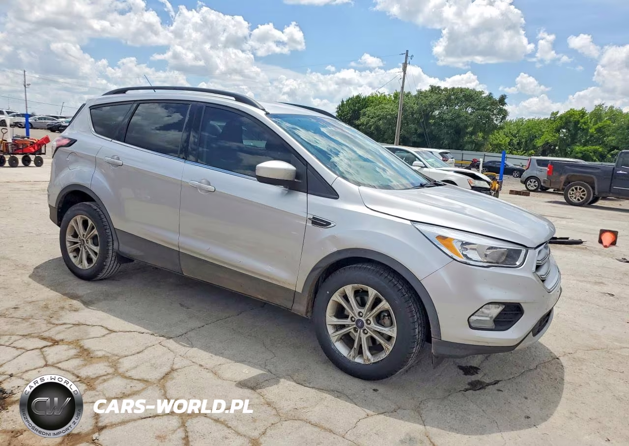 2018 Ford Escape Se VIN:1FMCU0GD5JUD07552 - 4