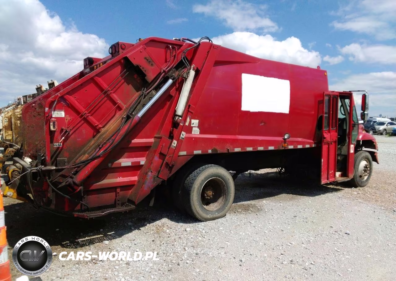 2005 International 7400 Refuse Truck VIN:1HTWCAAR25J039164 - 4