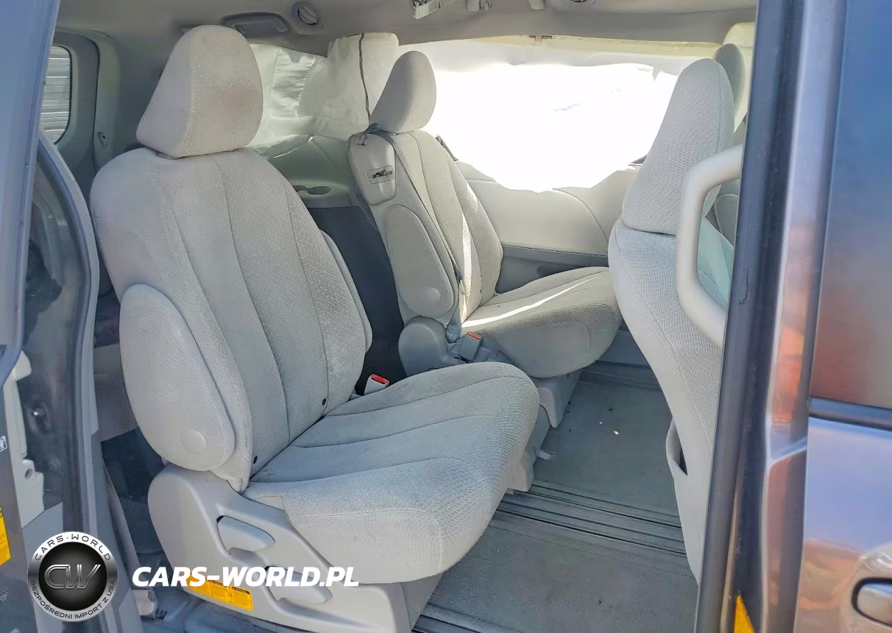 2014 Toyota Sienna Le VIN:5TDKK3DC7ES501562 - 11