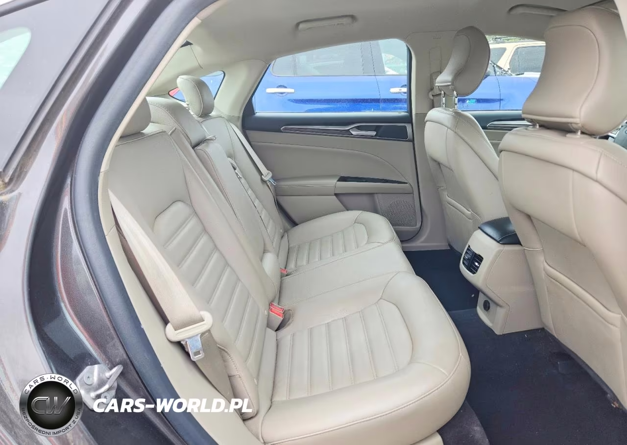 2017 Ford Fusion Se VIN:3FA6P0H91HR122666 - 10