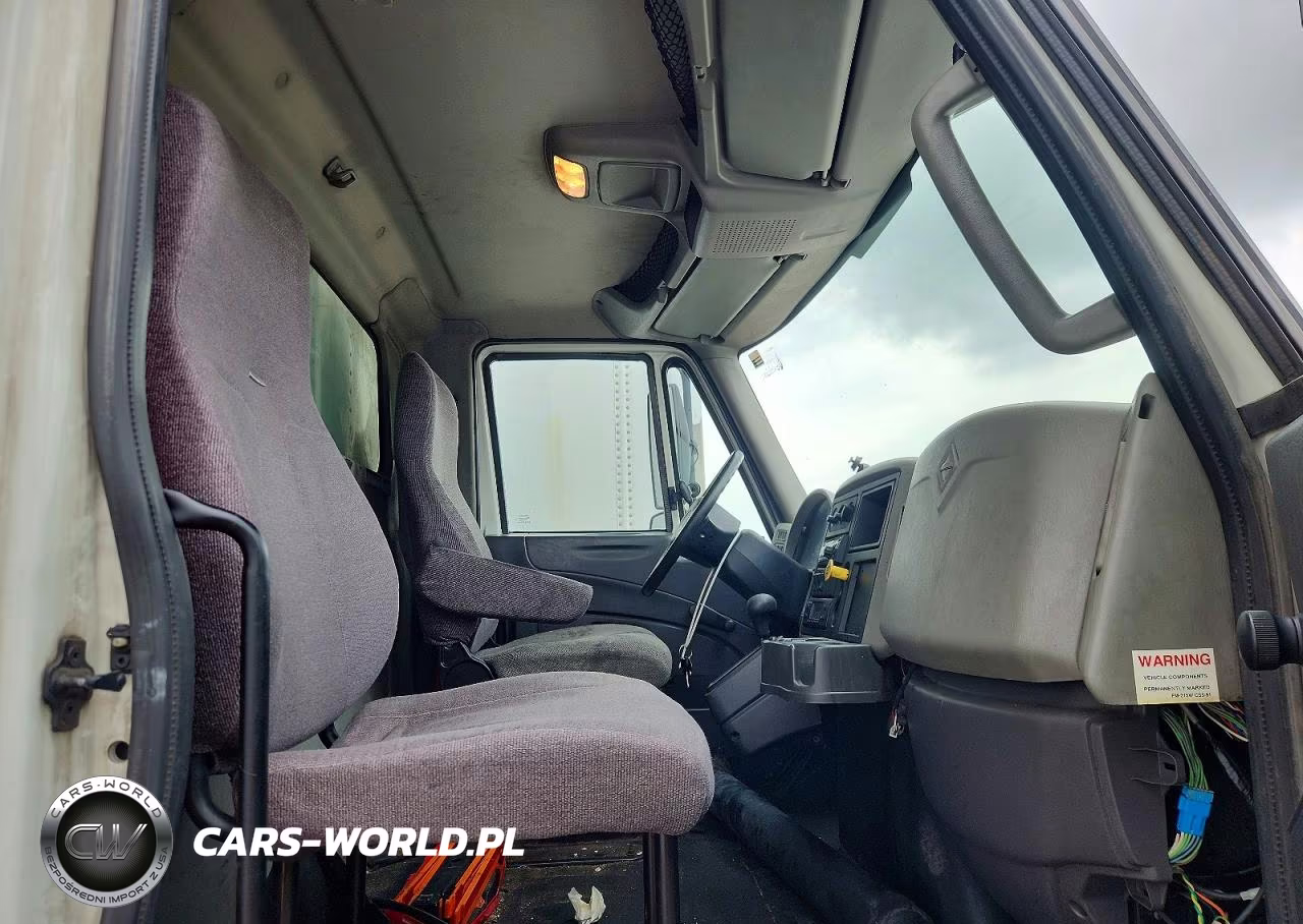 2015 International 4300 Refrigerated Box Truck VIN:3HAMMMML3FL525630 - 11
