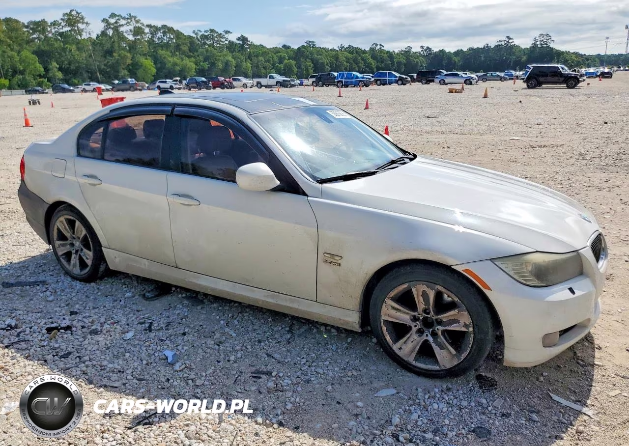 2011 BMW 328 Xi VIN:WBAPK7C51BA463168 - 4