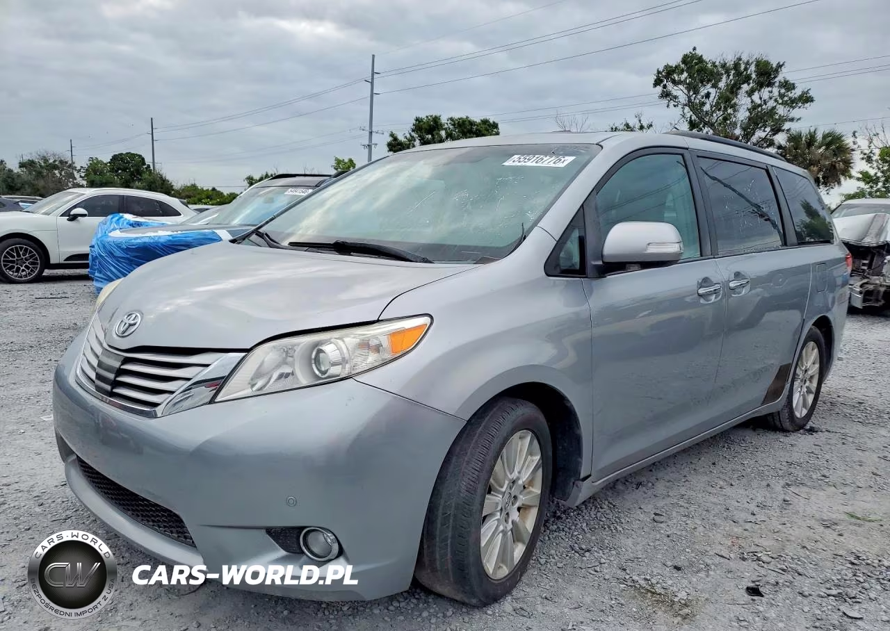 2013 Toyota Sienna Limited 7-Passenger