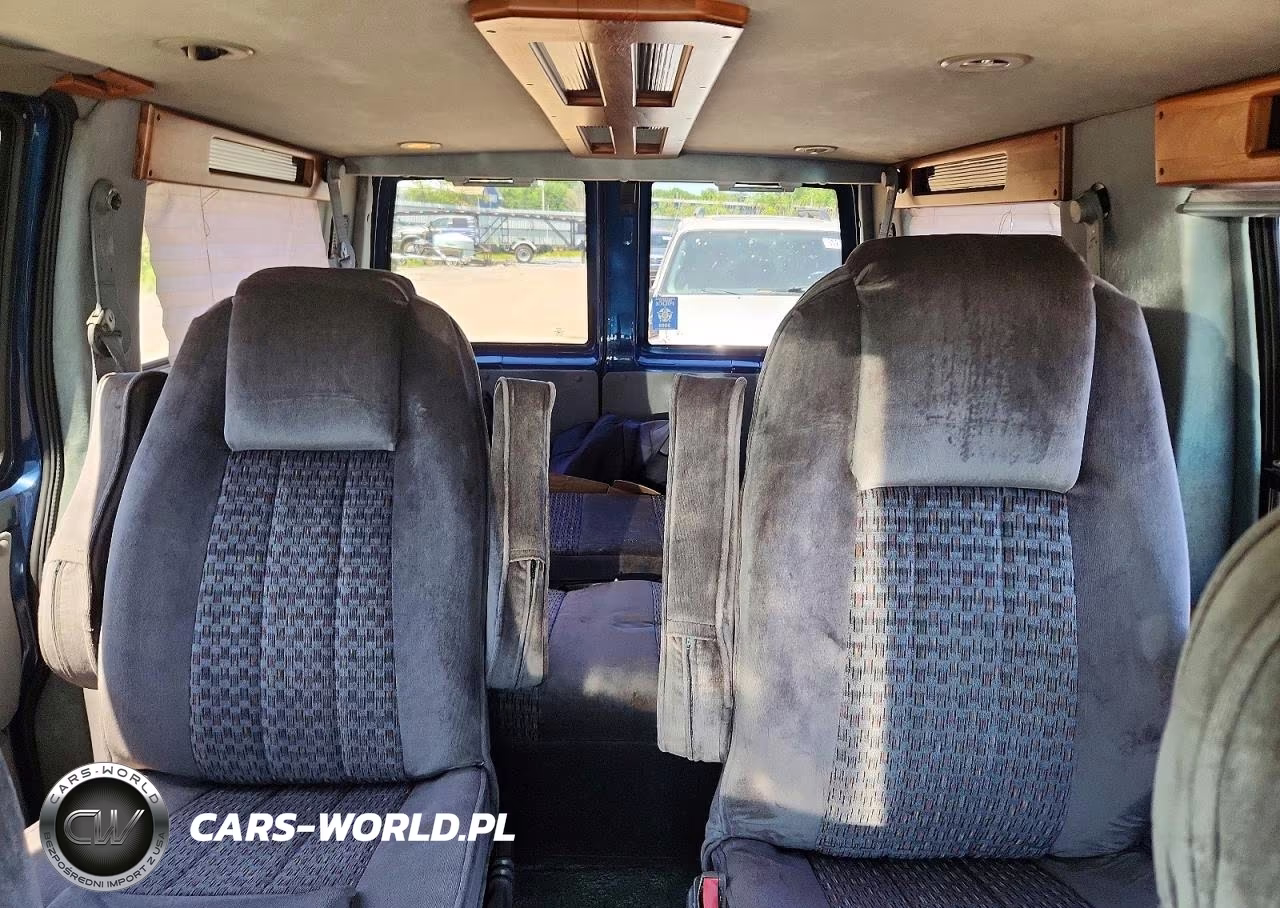 2002 Chevrolet Astro VIN:1GBDM19X12B156104 - 10