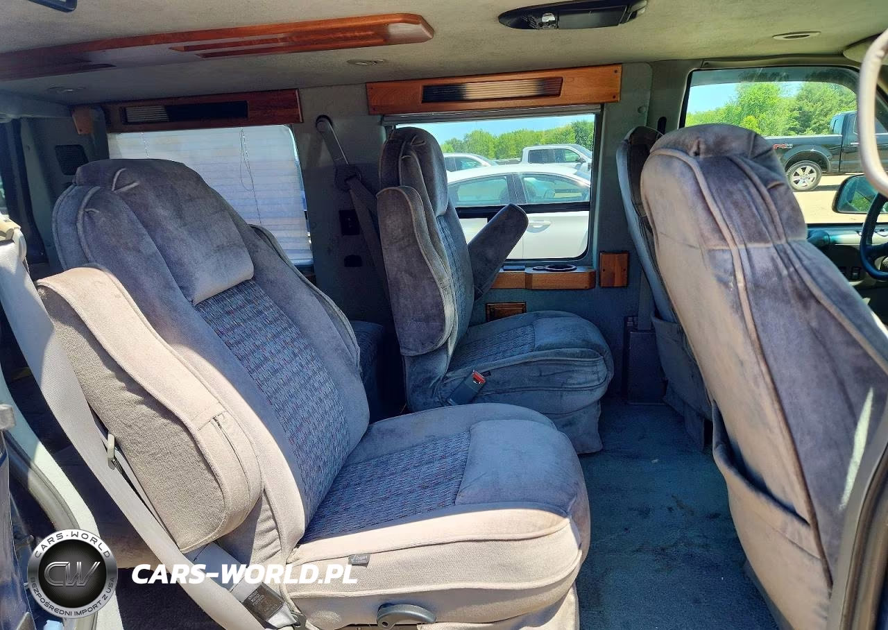 2002 Chevrolet Astro VIN:1GBDM19X12B156104 - 11
