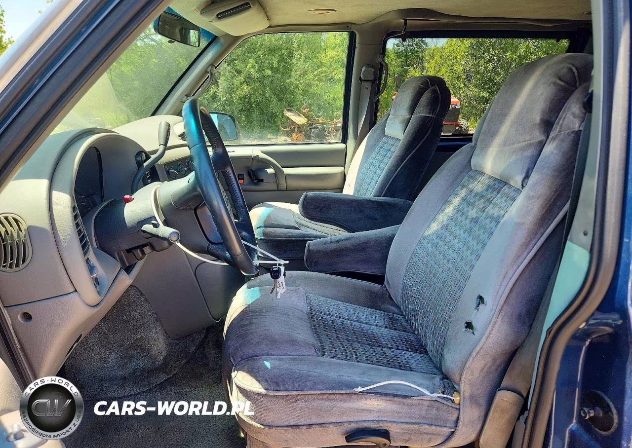 2002 Chevrolet Astro VIN:1GBDM19X12B156104 - 7