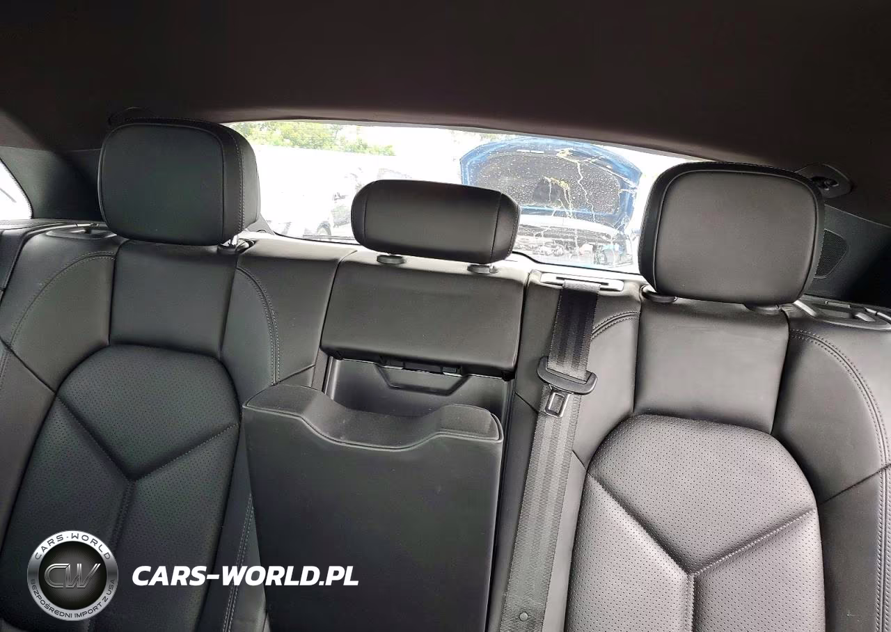 2015 Porsche Macan S VIN:WP1AB2A52FLB62724 - 10
