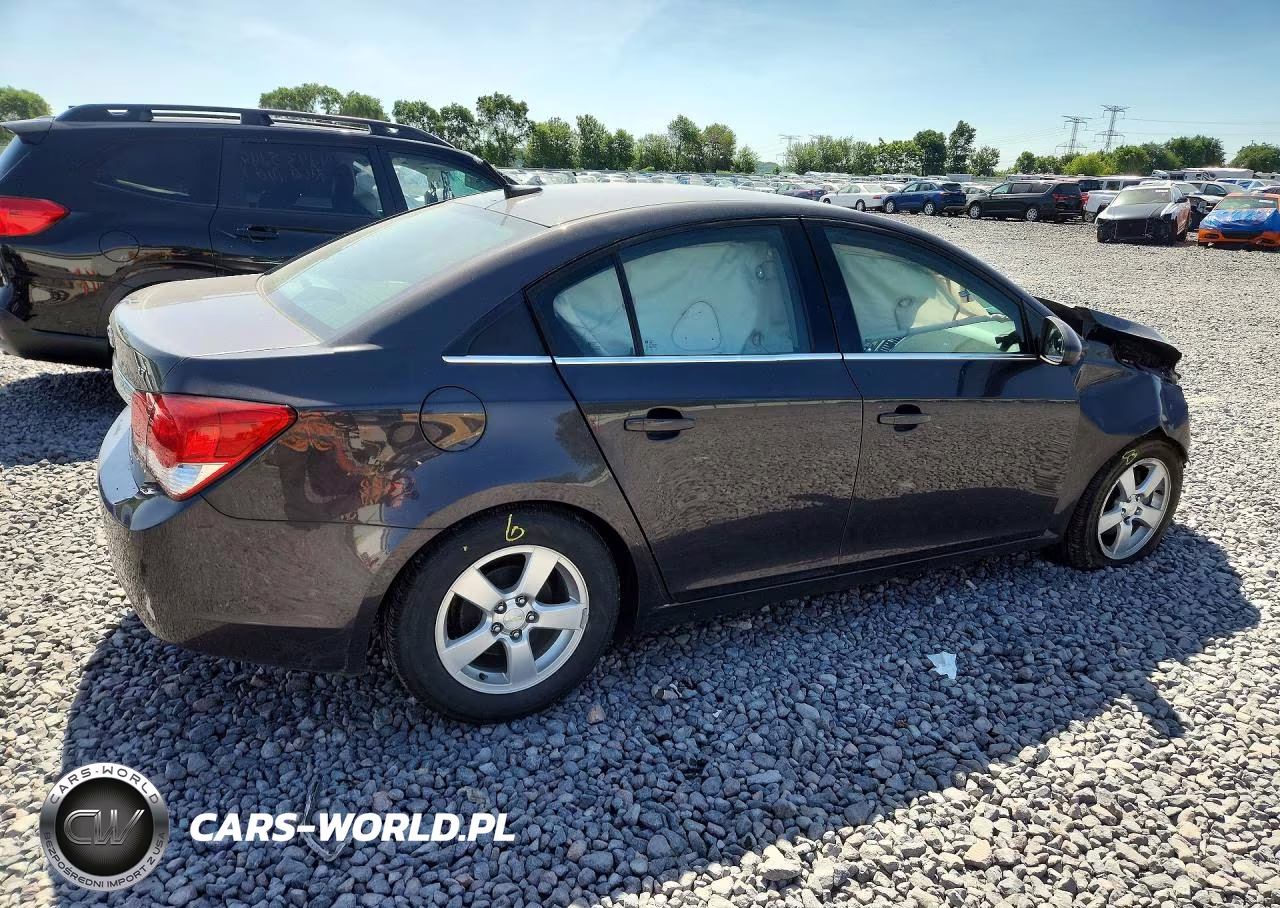 2014 Chevrolet Cruze Lt VIN:1G1PC5SB1E7465556 - 3