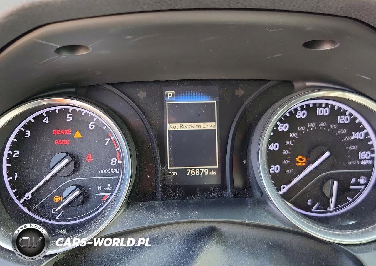 2018 Toyota Camry Le VIN:4T1B11HKXJU131668 - 9