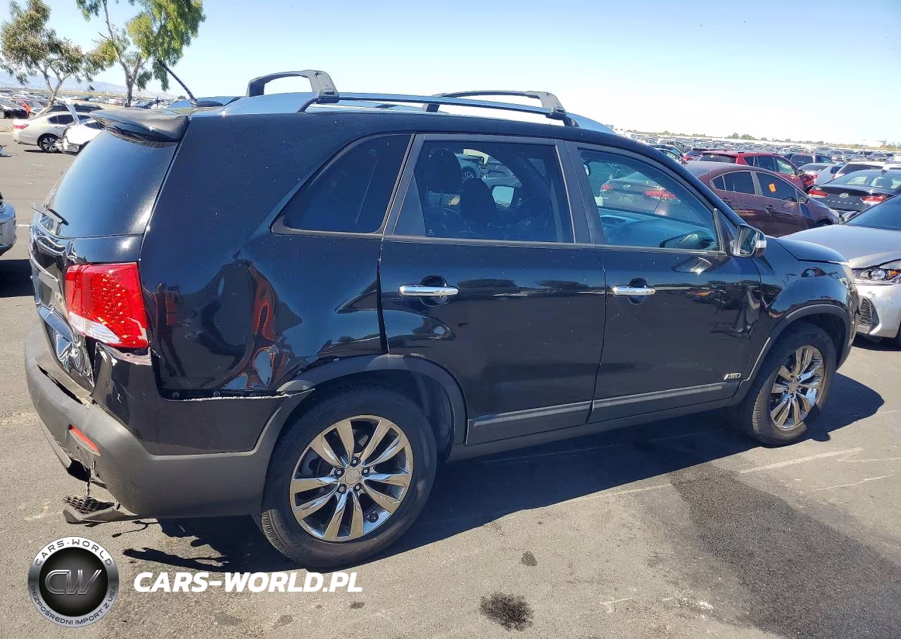 2011 Kia Sorento Ex VIN:5XYKUDA2XBG135133 - 3