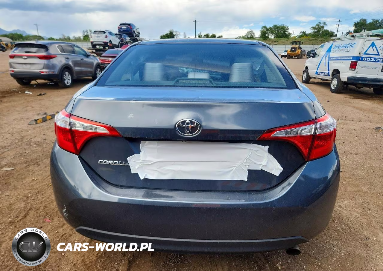 2015 Toyota Corolla Le VIN:5YFBURHE6FP256059 - 6