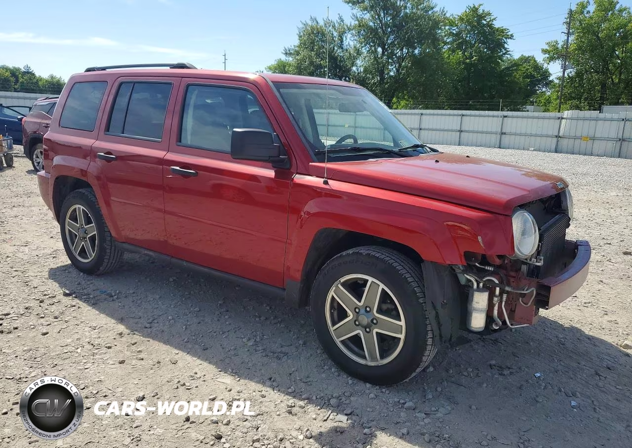 2008 Jeep Patriot Sport VIN:1J8FT28WX8D796713 - 4