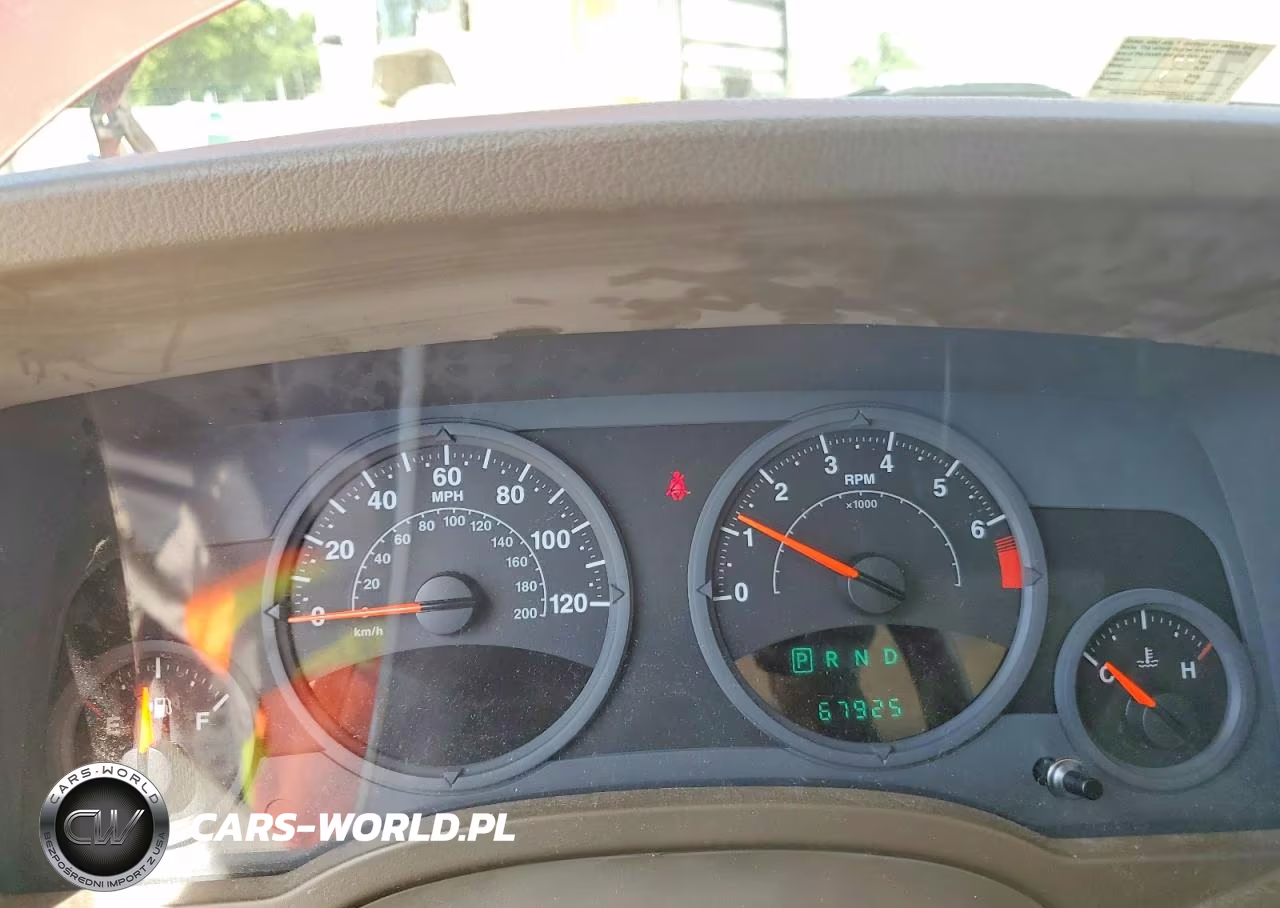 2008 Jeep Patriot Sport VIN:1J8FT28WX8D796713 - 9