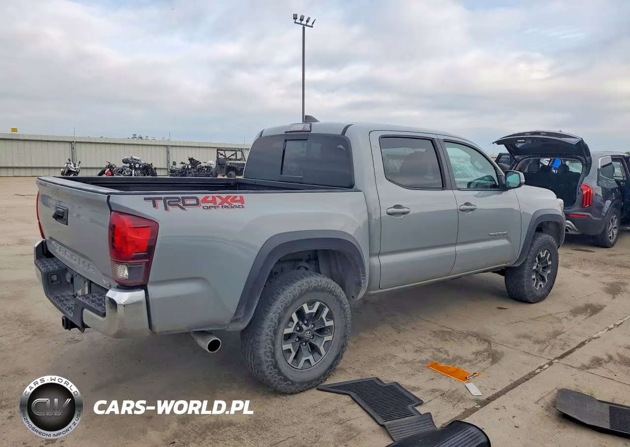 2018 Toyota Tacoma Trd Off-Road VIN:3TMCZ5AN2JM134744 - 3
