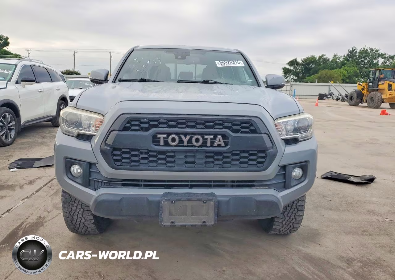 2018 Toyota Tacoma Trd Off-Road VIN:3TMCZ5AN2JM134744 - 5