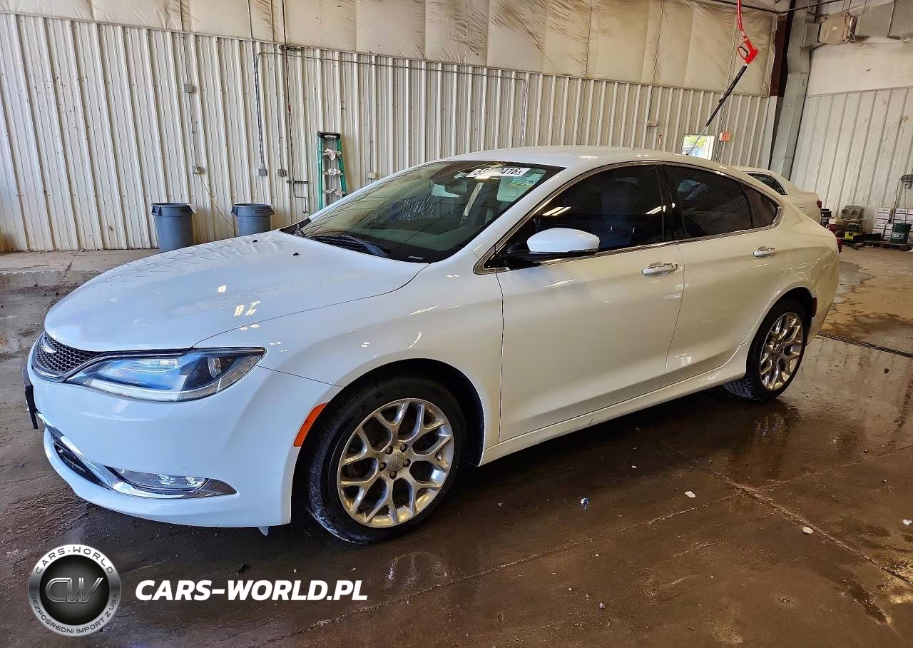 2015 Chrysler 200 C – zdjęcie 1 z 12