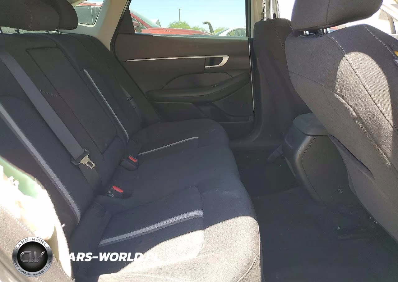 2024 Hyundai Sonata Sel VIN:KMHL64JA7RA408380 - 10