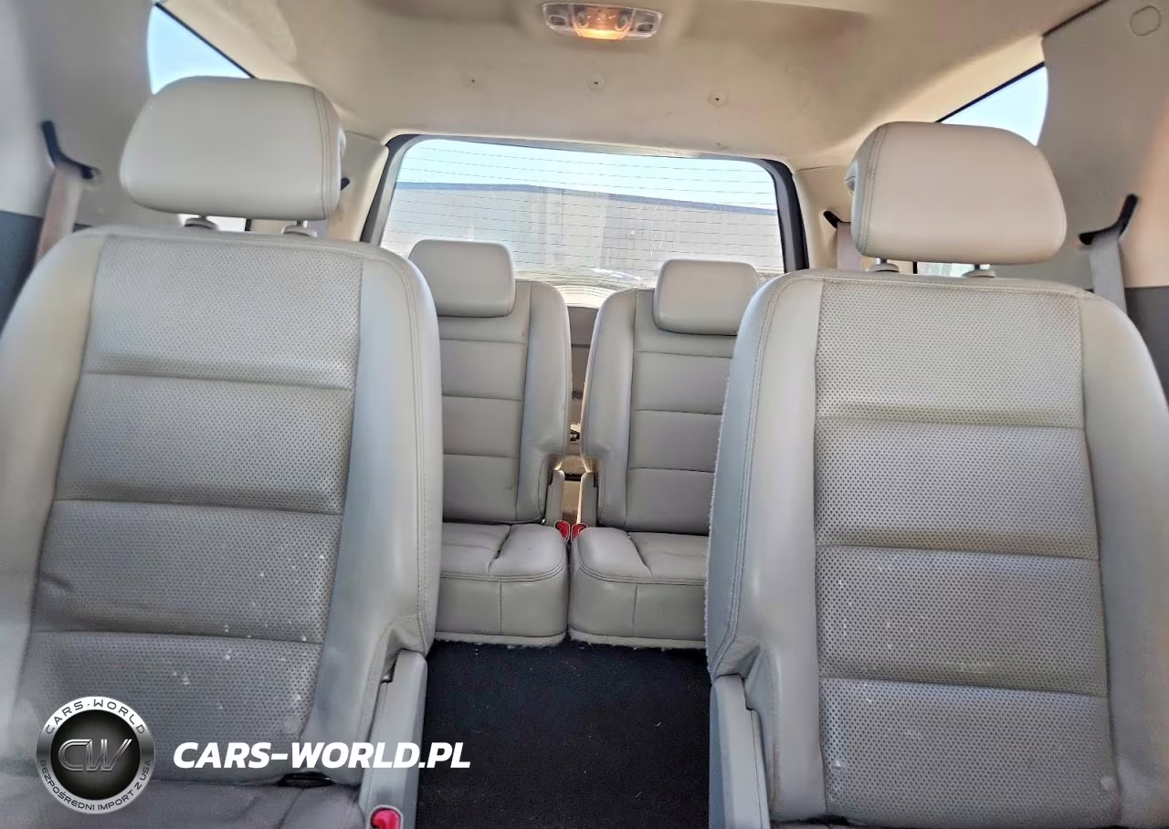 2008 Ford Taurus X VIN:1FMDK05WX8GA38553 - 10