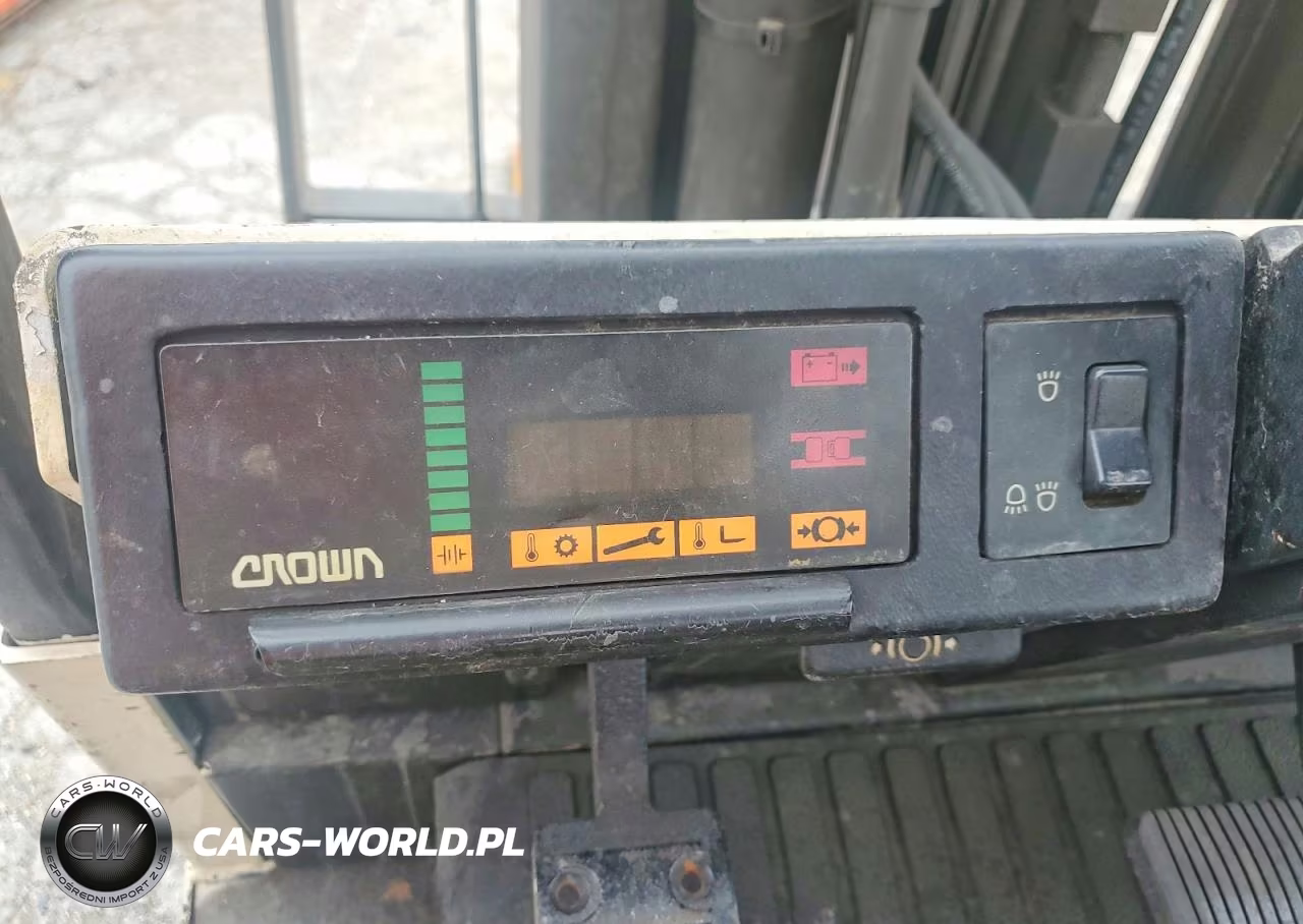 2014 Crown Forklift VIN:9A117827 - 8