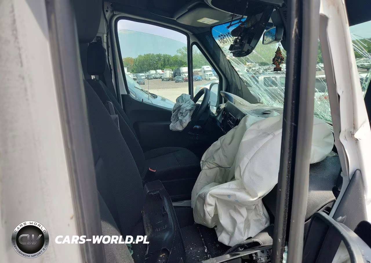 2022 Mercedes-Benz Sprinter 2500 VIN:W1Y4DBHY7NT096478 - 11
