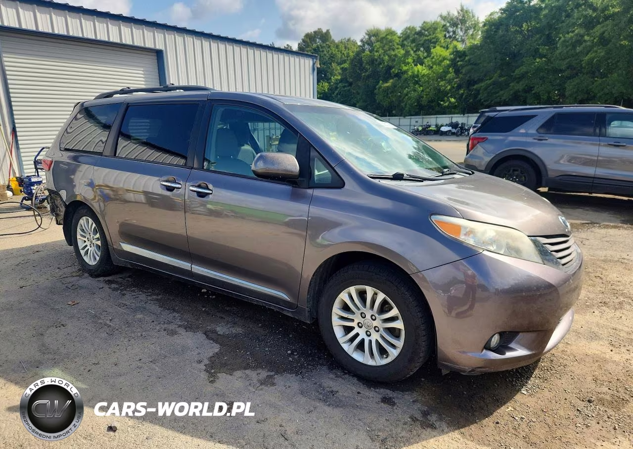 2017 Toyota Sienna Xle 8-Passenger VIN:5TDYZ3DC6HS793277 - 4