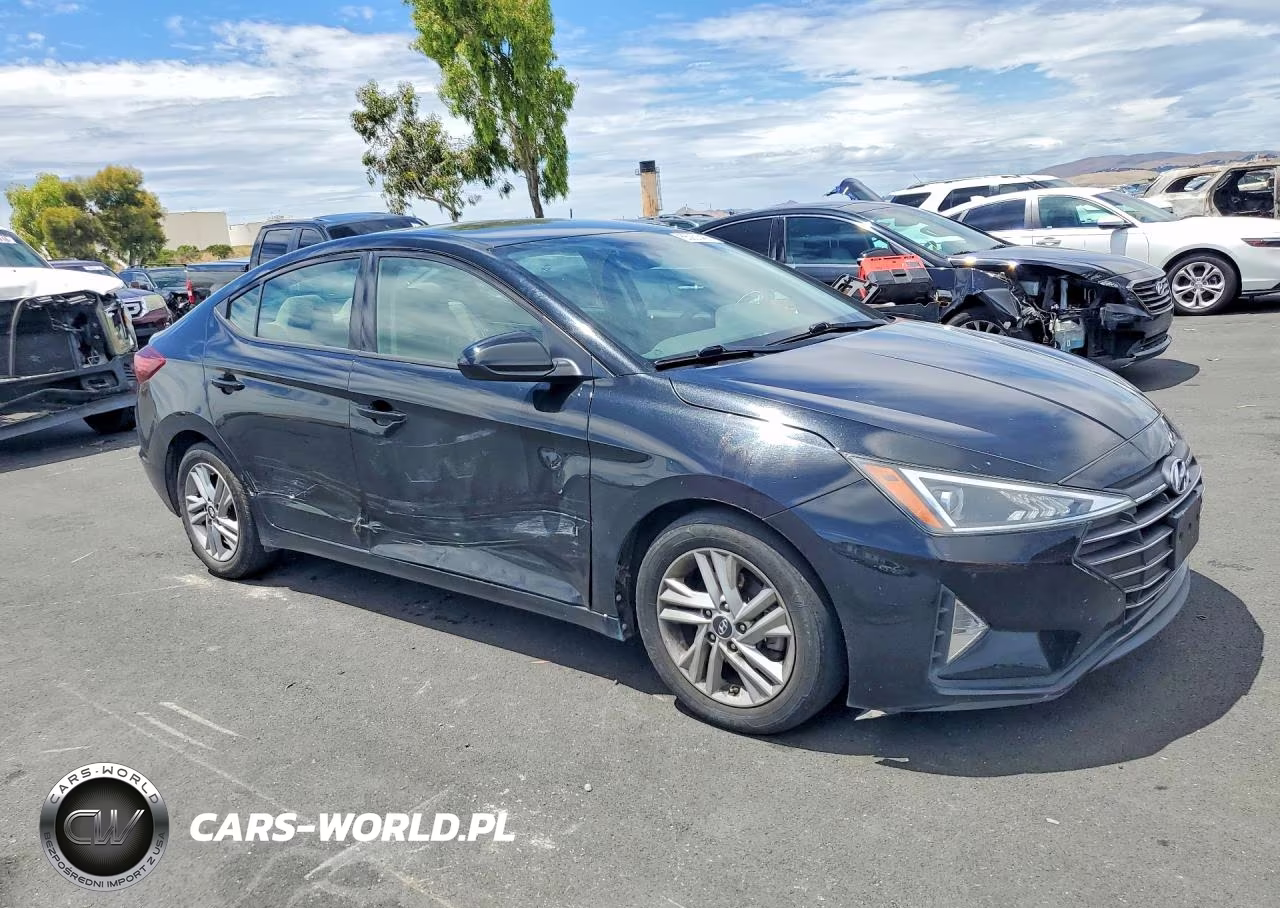2020 Hyundai Elantra Sel VIN:5NPD84LF3LH547921 - 4