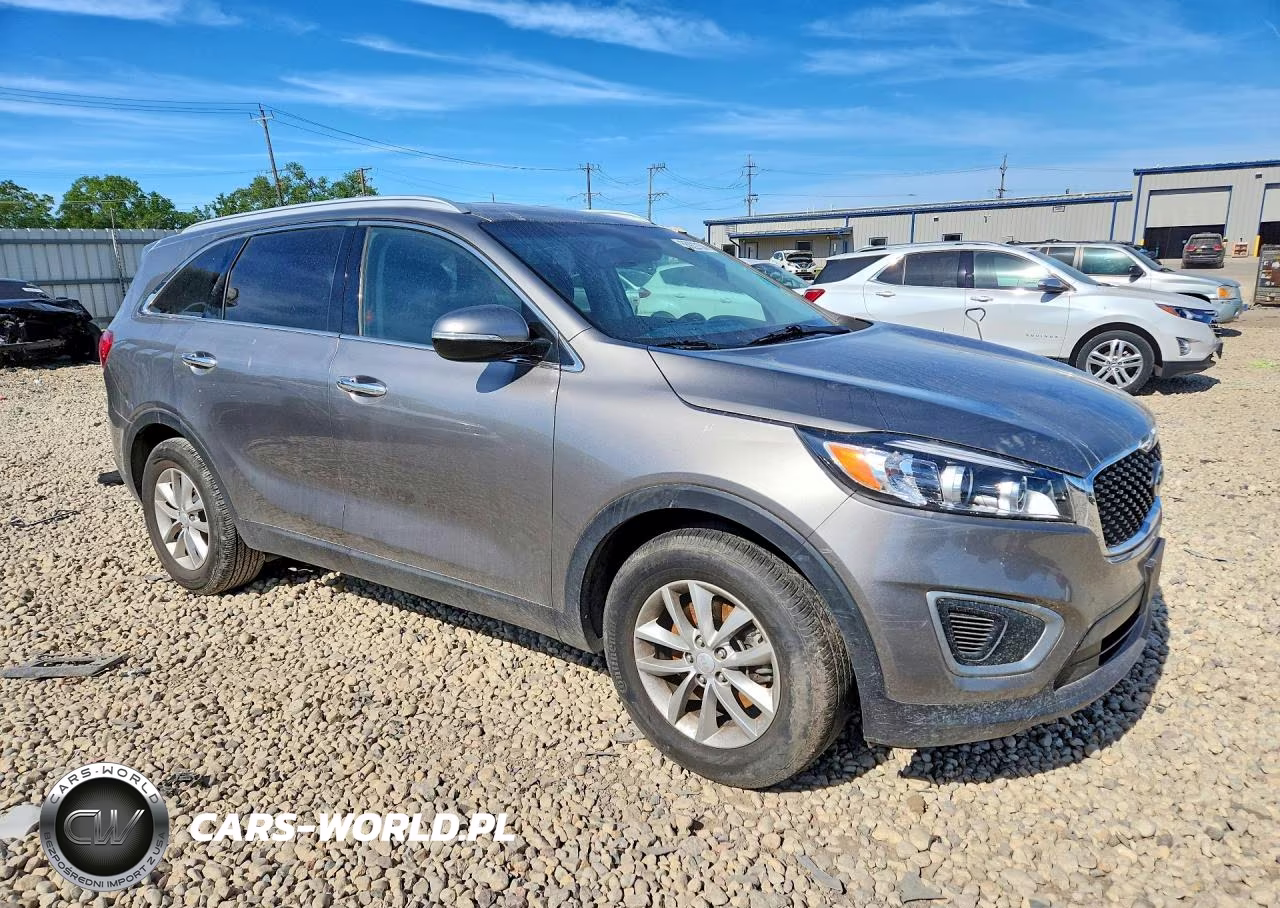 2016 Kia Sorento Lx VIN:5XYPG4A32GG059811 - 4