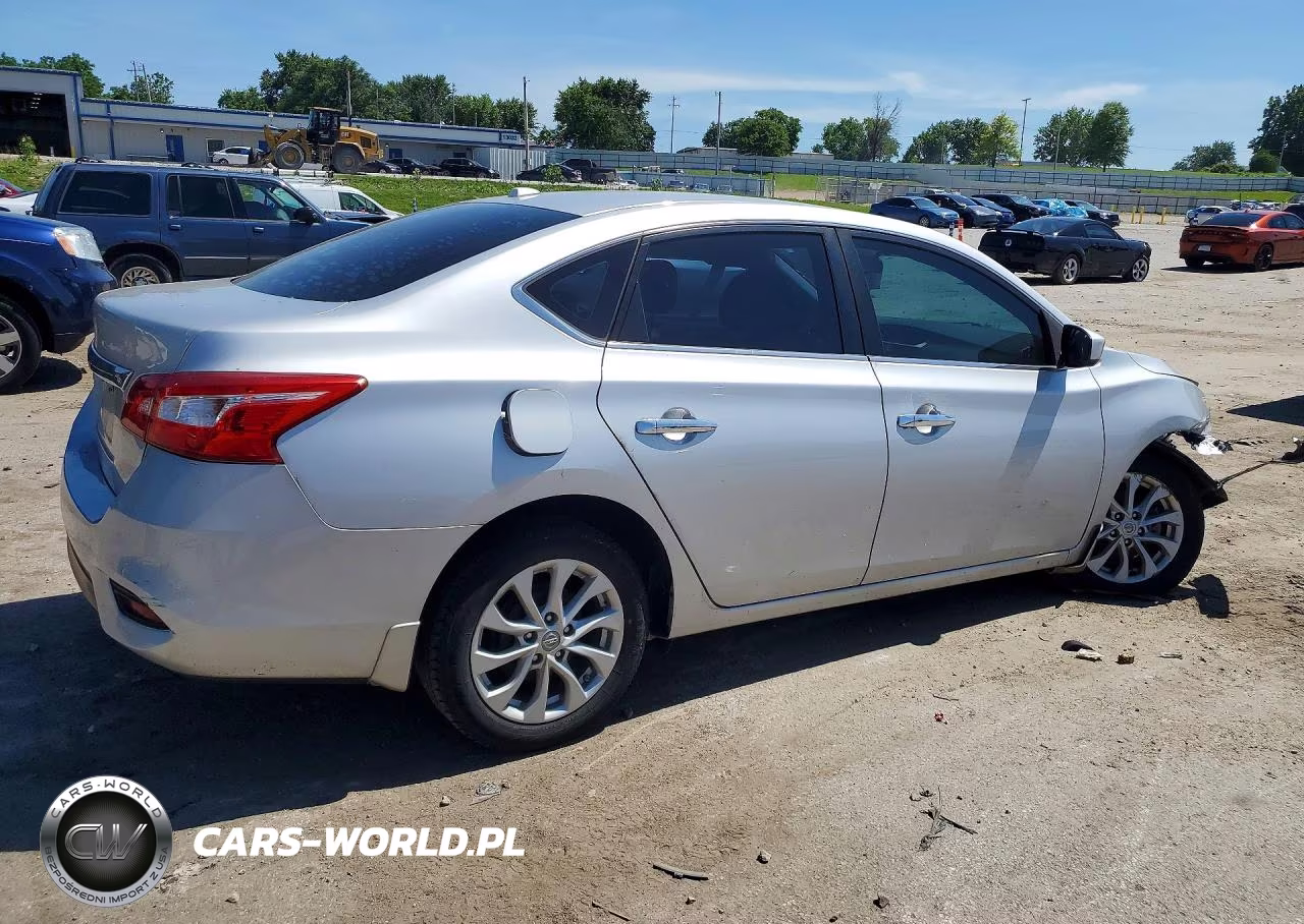 2018 Nissan Sentra Sv VIN:3N1AB7AP3JY208130 - 3