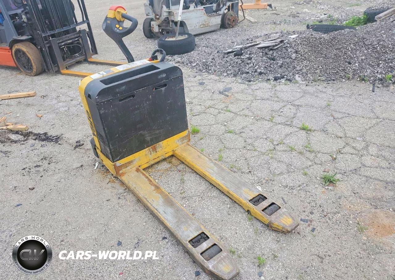2015 Yale Pallet Jack