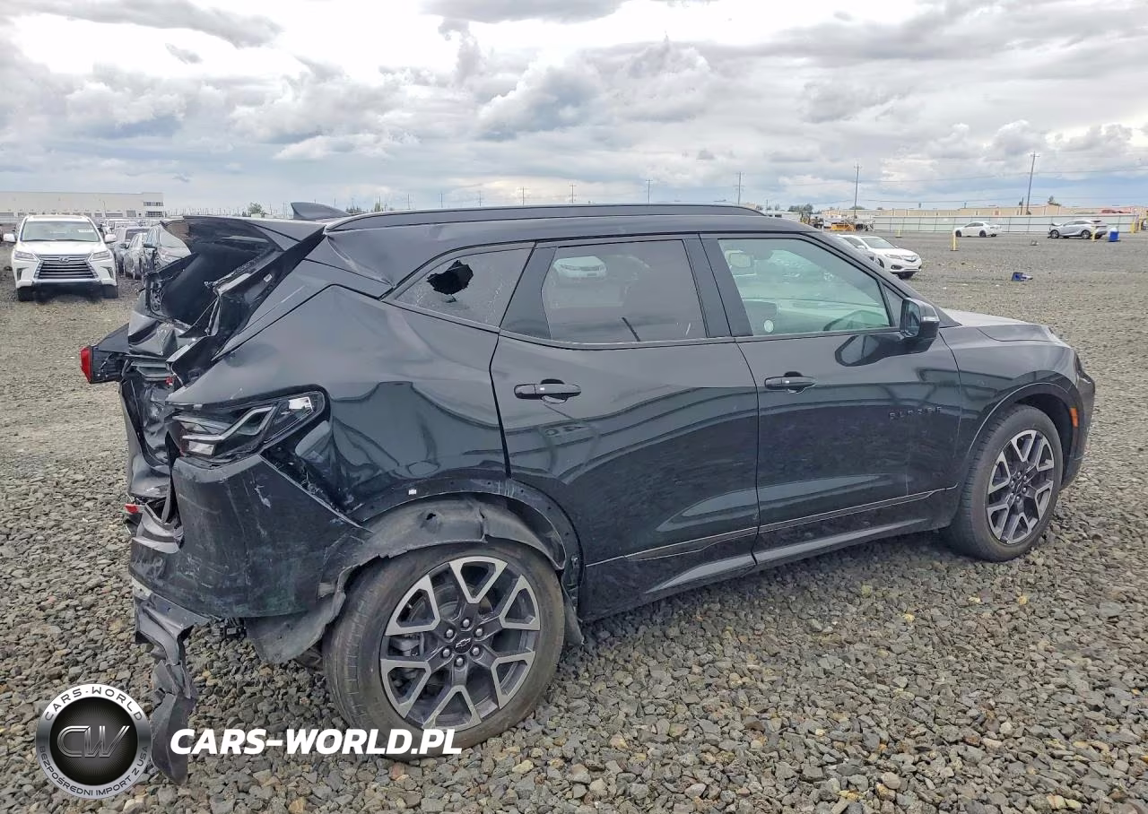 2025 Chevrolet Blazer Rs VIN:3GNKBERS9SS195006 - 3